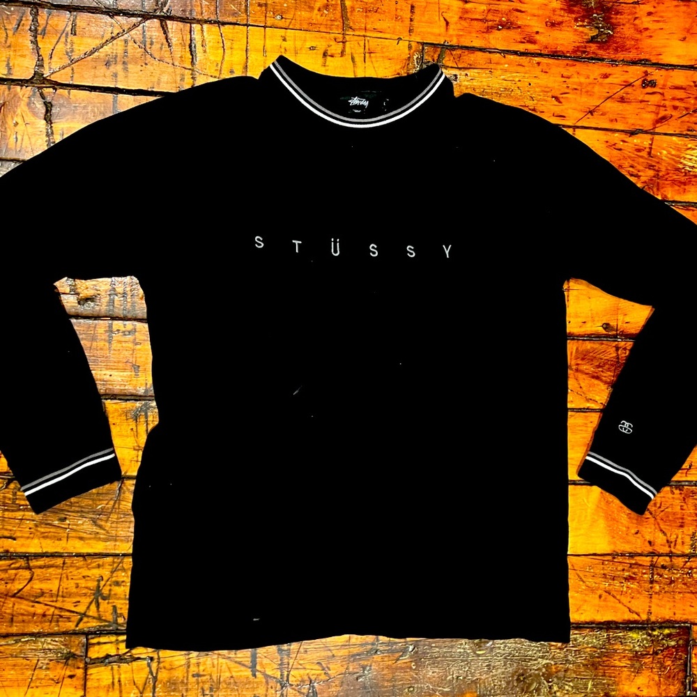 Stüssy Long Sleeve Tee. Black w/ gray & white stripes. Sz. Large